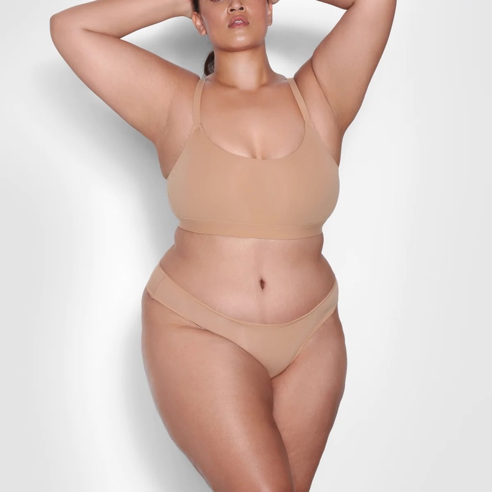 Skims Soft Smoothing Seamless Thong